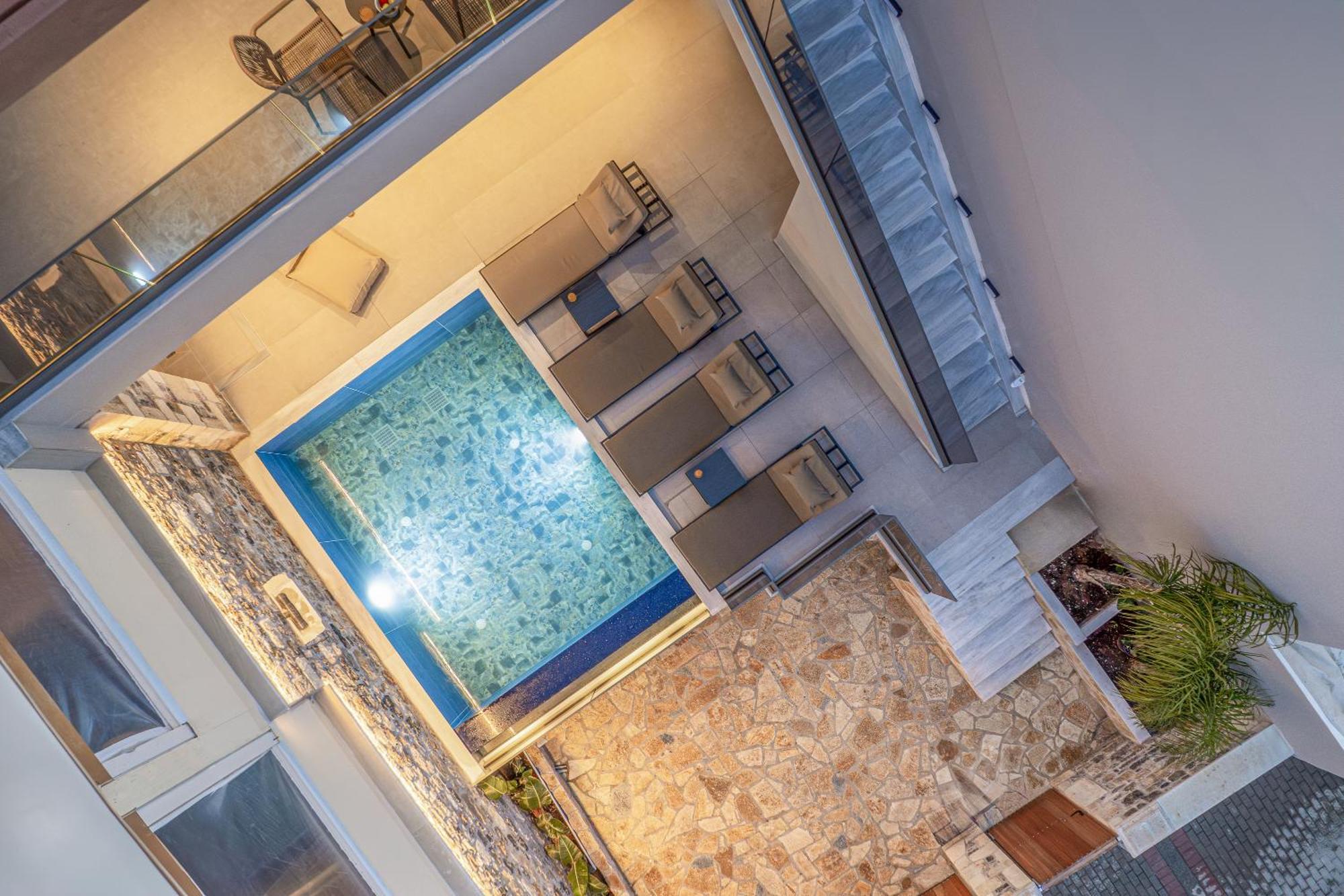 Villa Nicole - Private Pool & Rooftop Jacuzzi Χερσόνησος Εξωτερικό φωτογραφία