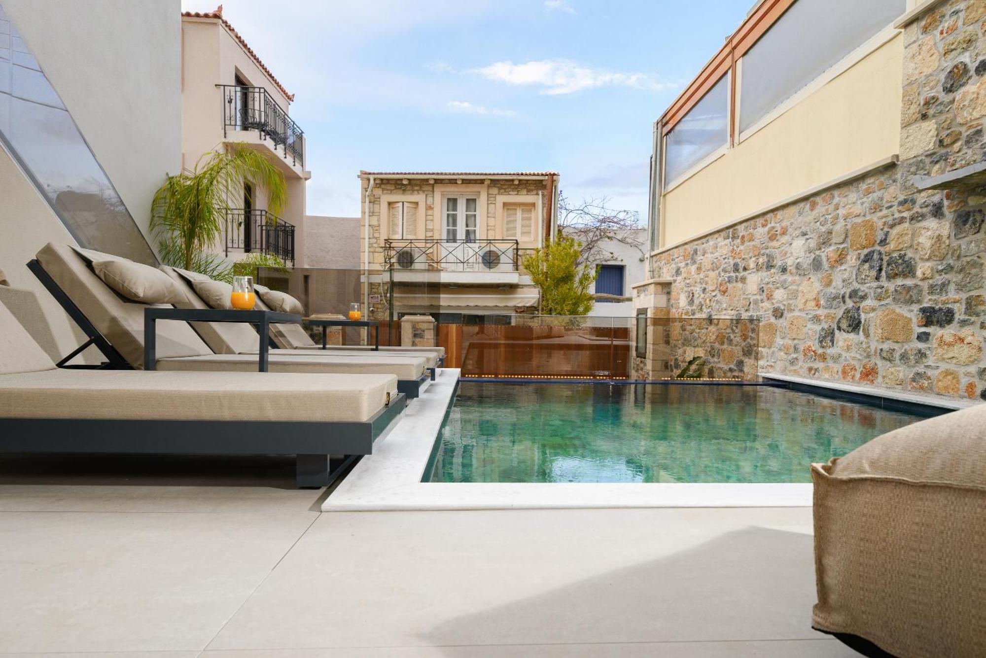 Villa Nicole - Private Pool & Rooftop Jacuzzi Χερσόνησος Εξωτερικό φωτογραφία